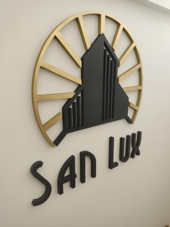 San Lux Dunavska نوفي ساد المظهر الخارجي الصورة